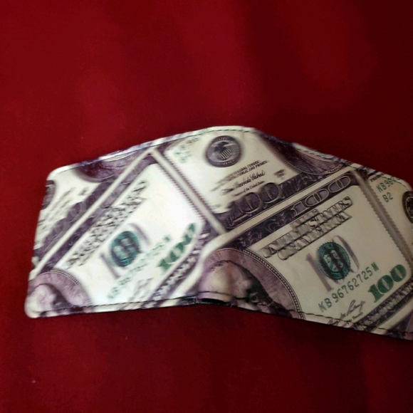 Wallet - Picture 2 of 5